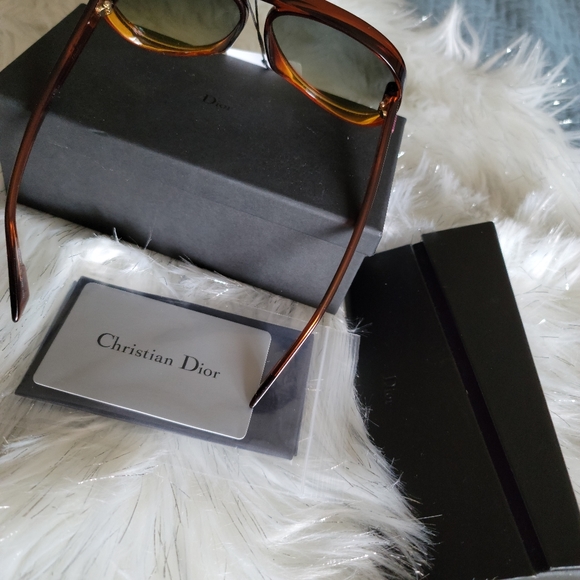 Sunglasses Dior - Picture 3 of 3